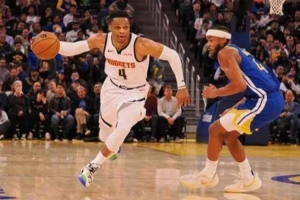 勇士败给半支掘金：威少三双，昔日荣光