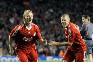 暴铲内维尔！库伊特回忆07年德比：感谢当时没VAR，否则就被罚下