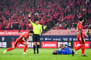 直指马宁！海港主帅：裁判尺度不统一难以接受，我也不知道为什么