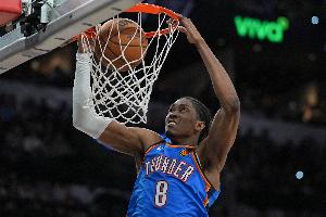 稳字当头！杰伦威21中11拿到26分4板4助 正负值+18并列最高