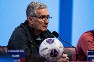 记者：马德鲁加踢法简单实用 伊万在国家队使用单后腰不负责任