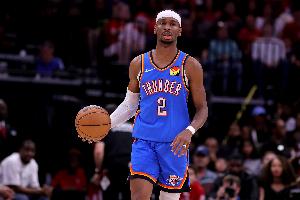 帕金斯投票个人奖：亚历山大MVP 最佳教练乌度卡 进步最快祖巴茨