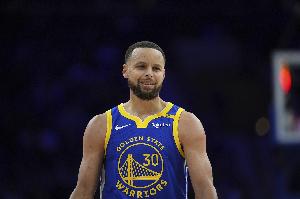 库里：火箭有很多能跑善跳的防守者 但只要头脑清醒就能找到机会