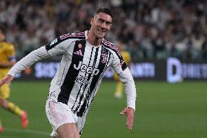 米体：费内巴切与米兰竞争DV9，准备报价3000万欧+1000万欧年薪