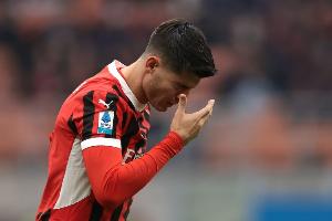 记者：加拉塔萨雷为莫拉塔半年租期付了600万欧，不愿放他去科莫