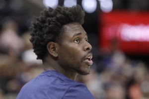 卡梅隆-约翰逊：霍勒迪还想要争冠吗 他是否会申请交易呢