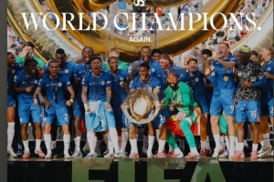 老队长阿斯皮利奎塔转发夺冠海报：祝贺蓝军，世界冠军！