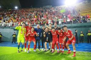 新华社：38元票＋球迷专列，重庆铜梁龙创中甲“新玩法”