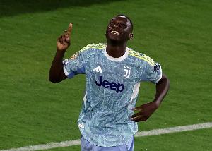 斯基拉：尤文希望今夏再签两名球员，穆阿尼、哲格罗瓦是主要目标