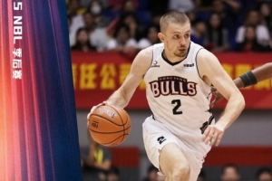 厄特尔爆砍23分4板5助 克罗斯20分6板4助 卡尔顿揽19分10板4助