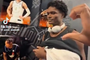 真调皮！阿门晃开女子&拒绝比心 多米尼克-巴洛还给了个掩护