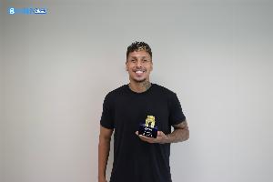 直播吧中超最佳|克雷桑：我经常加练任意球 感谢韩导帮我减压