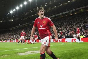 曼晚：曼联今夏拒绝了其他球队对马奎尔的报价，沙特想买得开天价