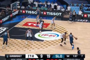 强到逆天！东契奇高难度2+1打进再中3分 首节还没打完已砍20分4板