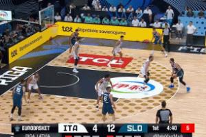 又一个！东契奇三分继续进 目前已独得10分！