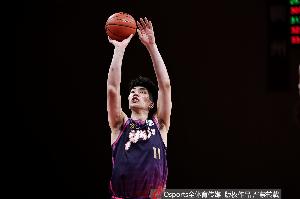 去欧洲打球月薪仅2000欧？余嘉豪回应：第一个赛季就是2000欧