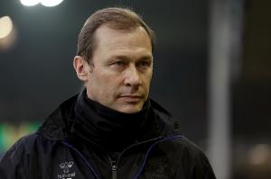 埃弗顿名宿弗格森出席球迷父亲葬礼，网友：他是真正的人民英雄