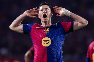 世体称赞莱万：战瓦伦西亚替补登场22分钟，8次触球两射门均进球