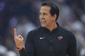 美记：除了鲍威尔谁还能弥补希罗进攻空缺 斯波要做的工作还很多