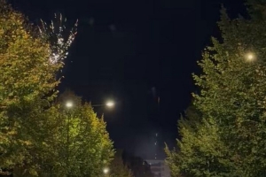 家乡的骄傲！埃夫勒放烟花庆祝登贝莱获得金球奖