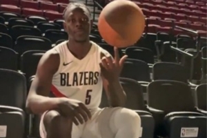 多带带杨瀚森！霍勒迪：我希望能在开拓者进攻端扮演更重要的角色