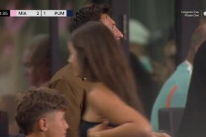 反超比分！苏亚雷斯勺子点球破9场球荒